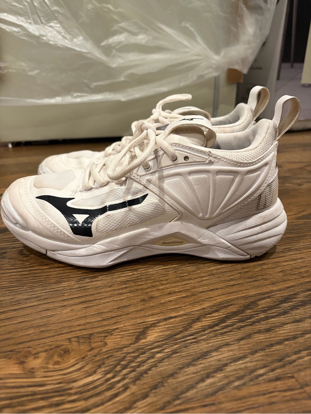 Mizuno Women's White Court Shoes